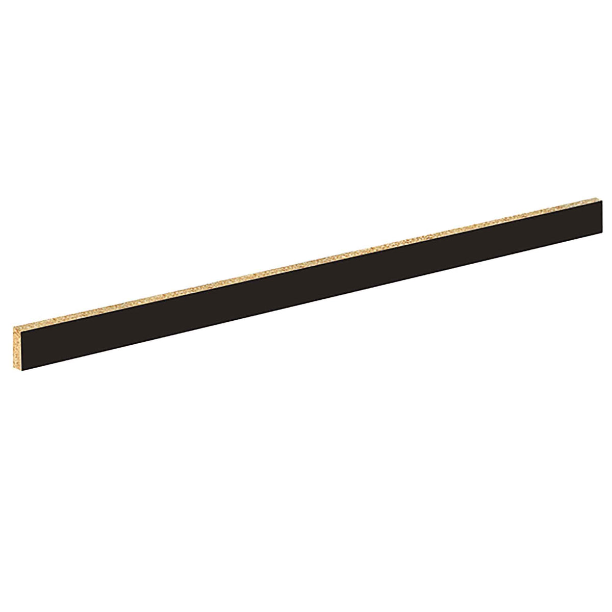 Coup de pied  4-½'' X 94-½'', noir mat