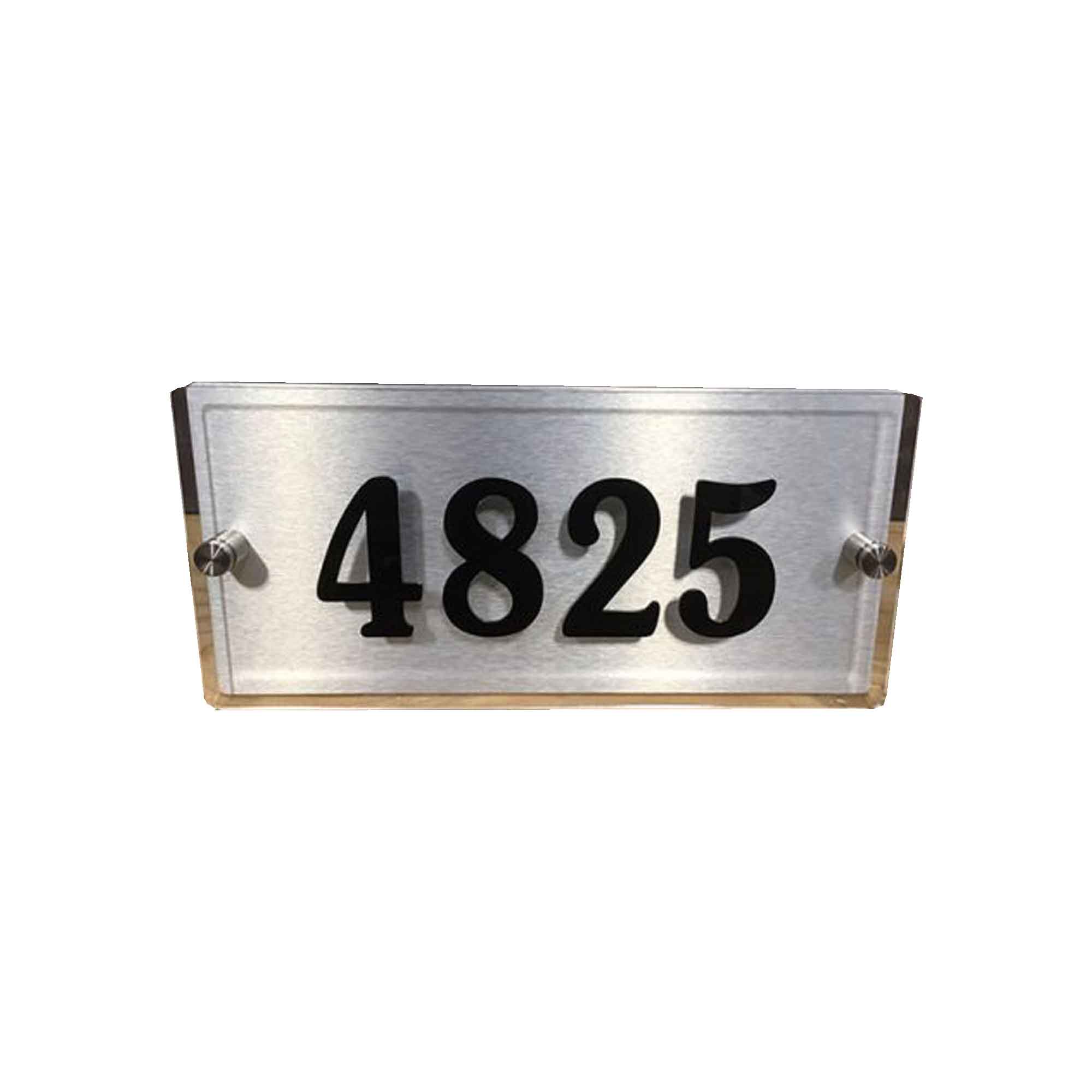 Plaque d'adresse Contemporaine Plexi, clair et aluminium, 15'' x 7''