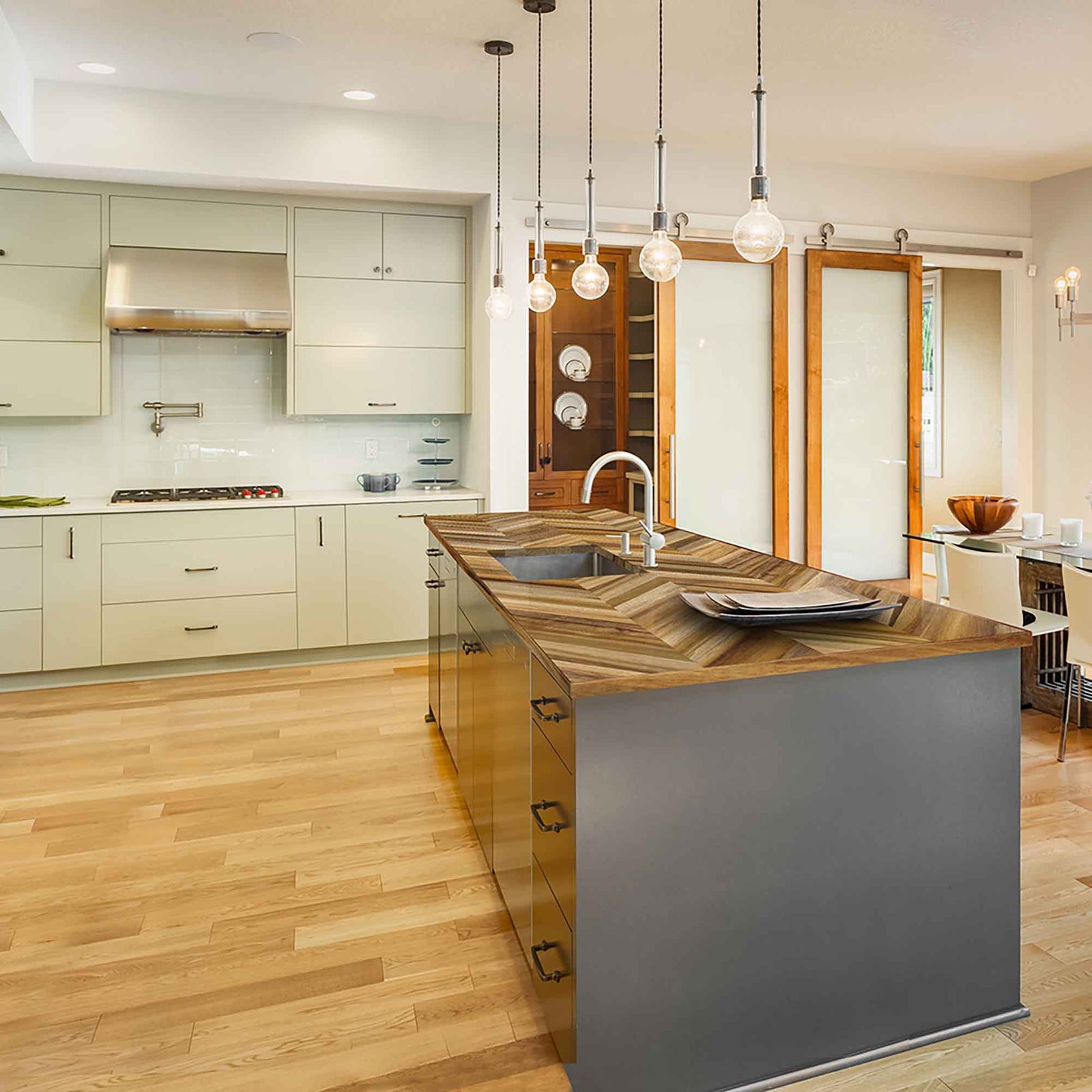 Dessus d’îlot en bois d’acacia en chevron, 74" x 39" x 1-1/2"