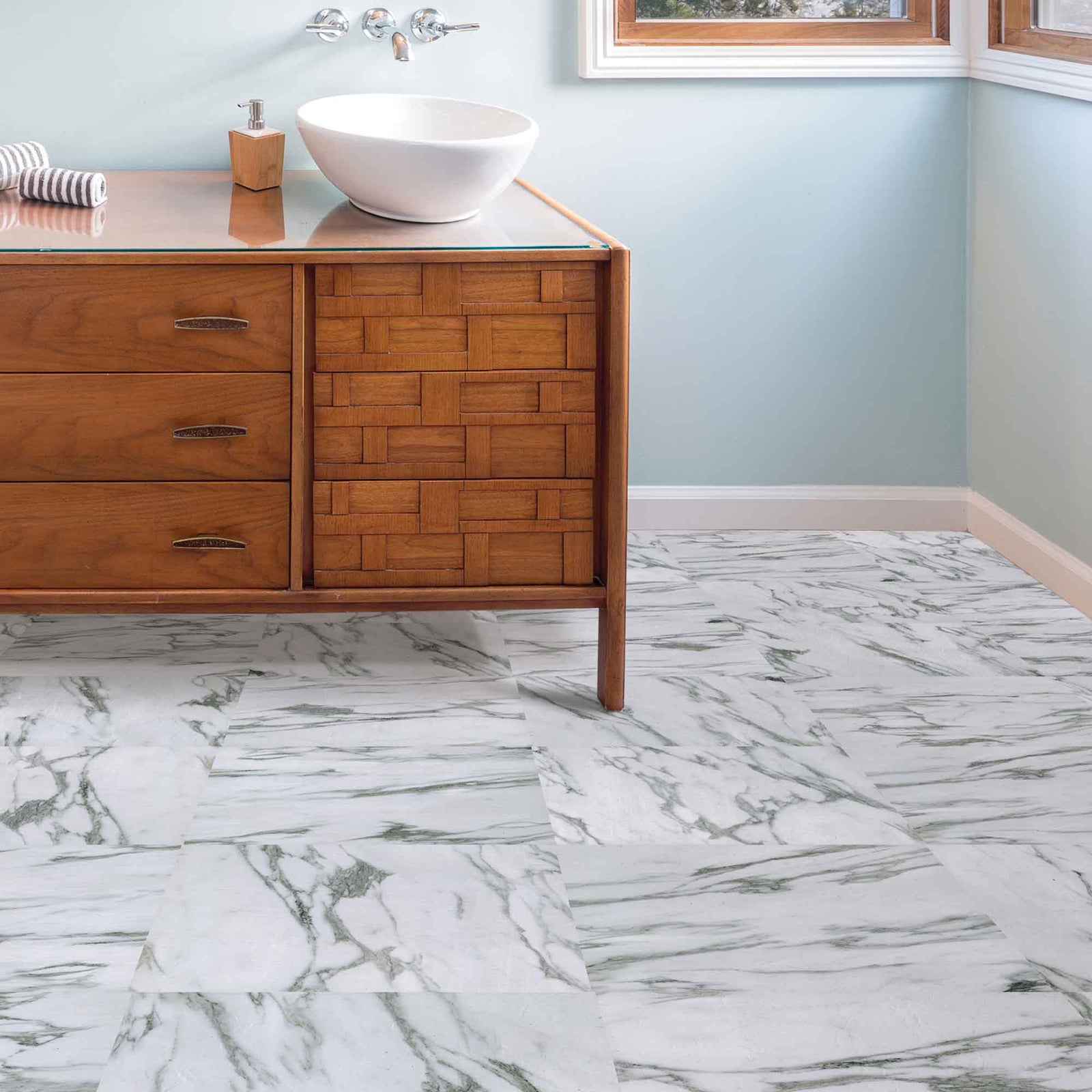 Carreaux de sol "peler et coller" à effet de marbre, 10 unités (Opaline)